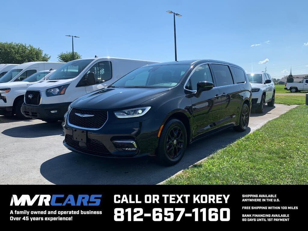 2023 CHRYSLER Pacifica