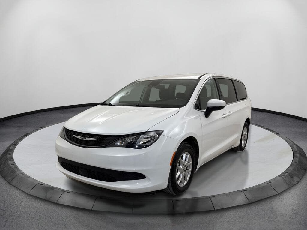 2023 CHRYSLER Voyager