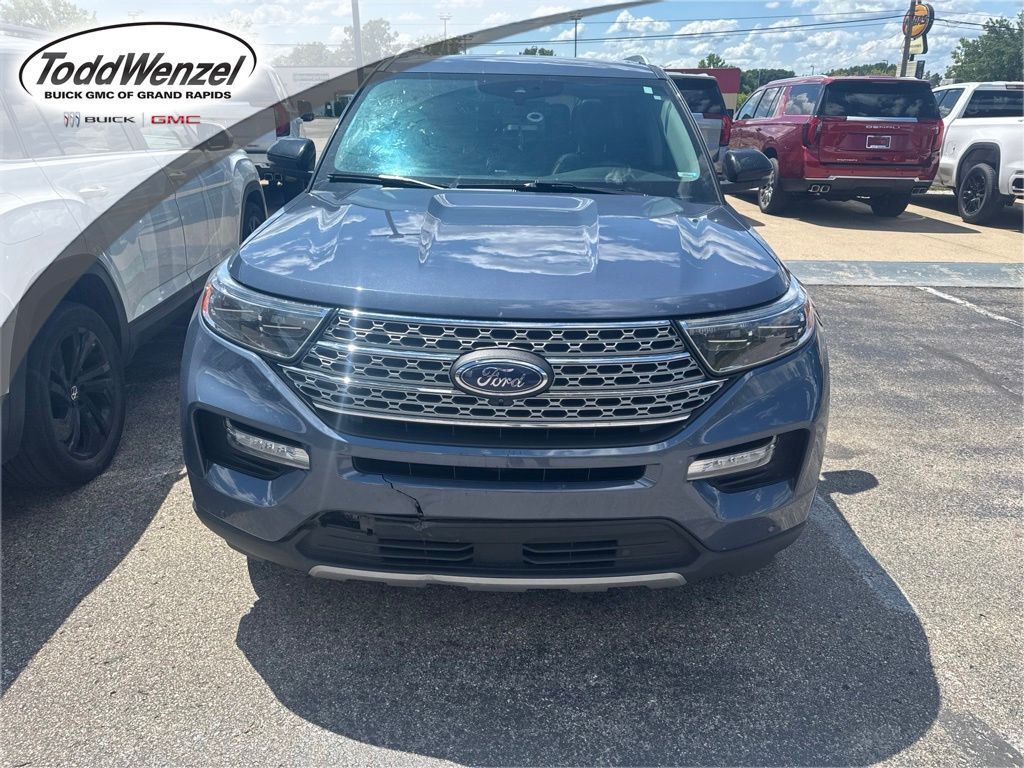2021 FORD Explorer