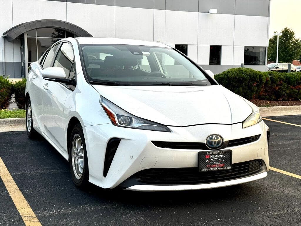 2019 TOYOTA PRIUS