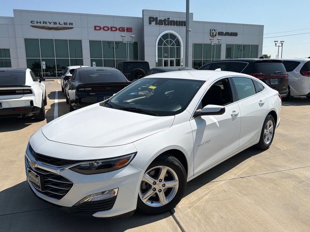 2024 CHEVROLET Malibu