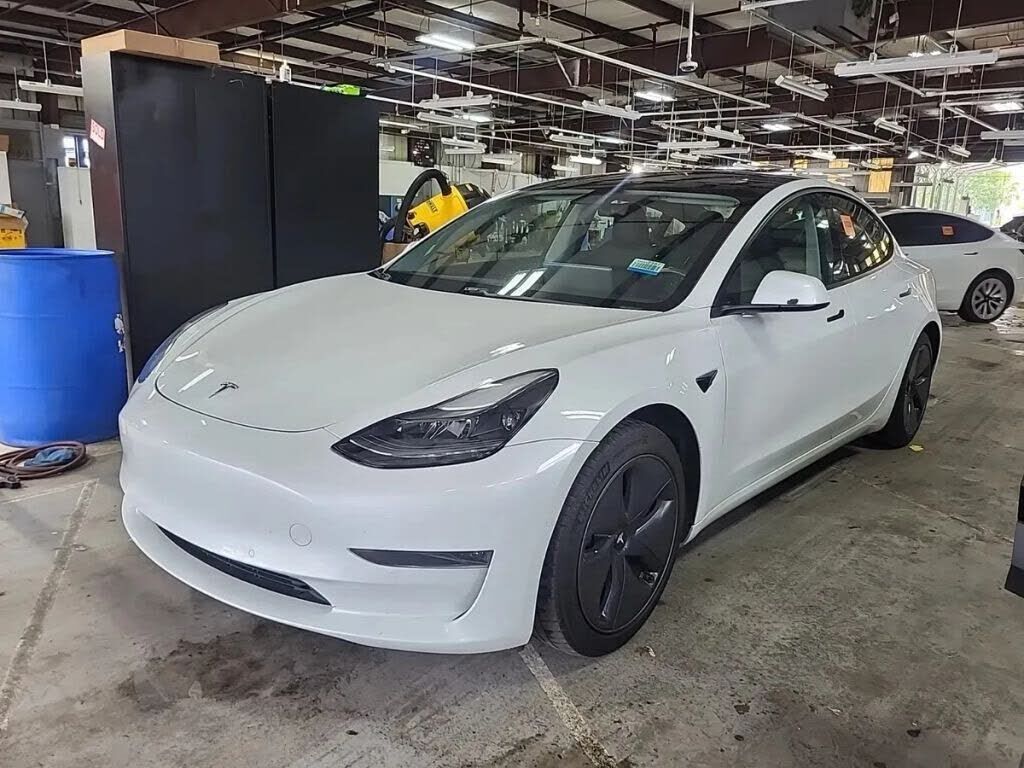 2021 TESLA Model 3