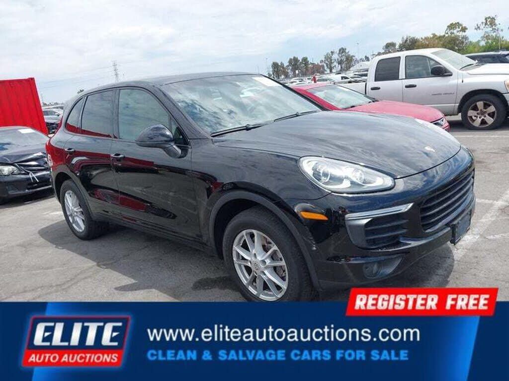 2017 PORSCHE Cayenne