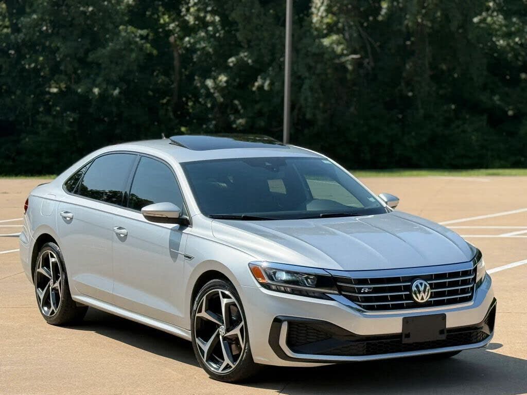 2021 VOLKSWAGEN Passat