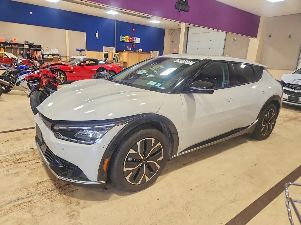 2023 KIA EV6