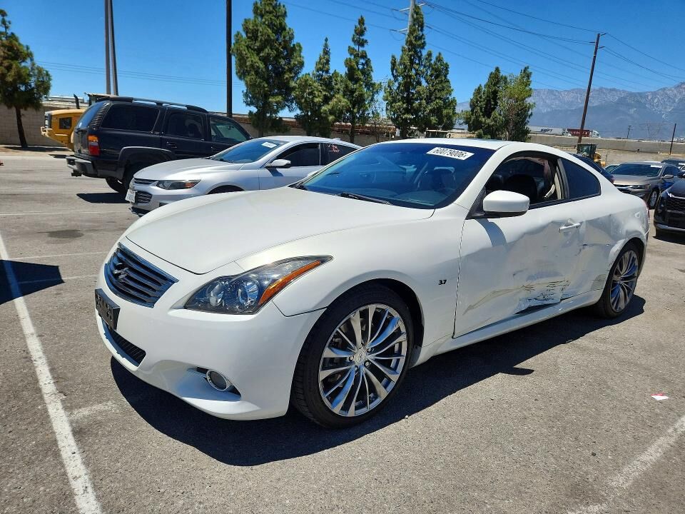 2011 INFINITI G37