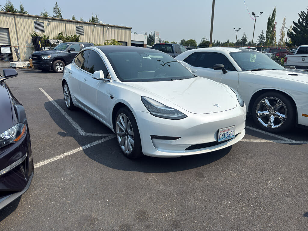 2018 TESLA Model 3