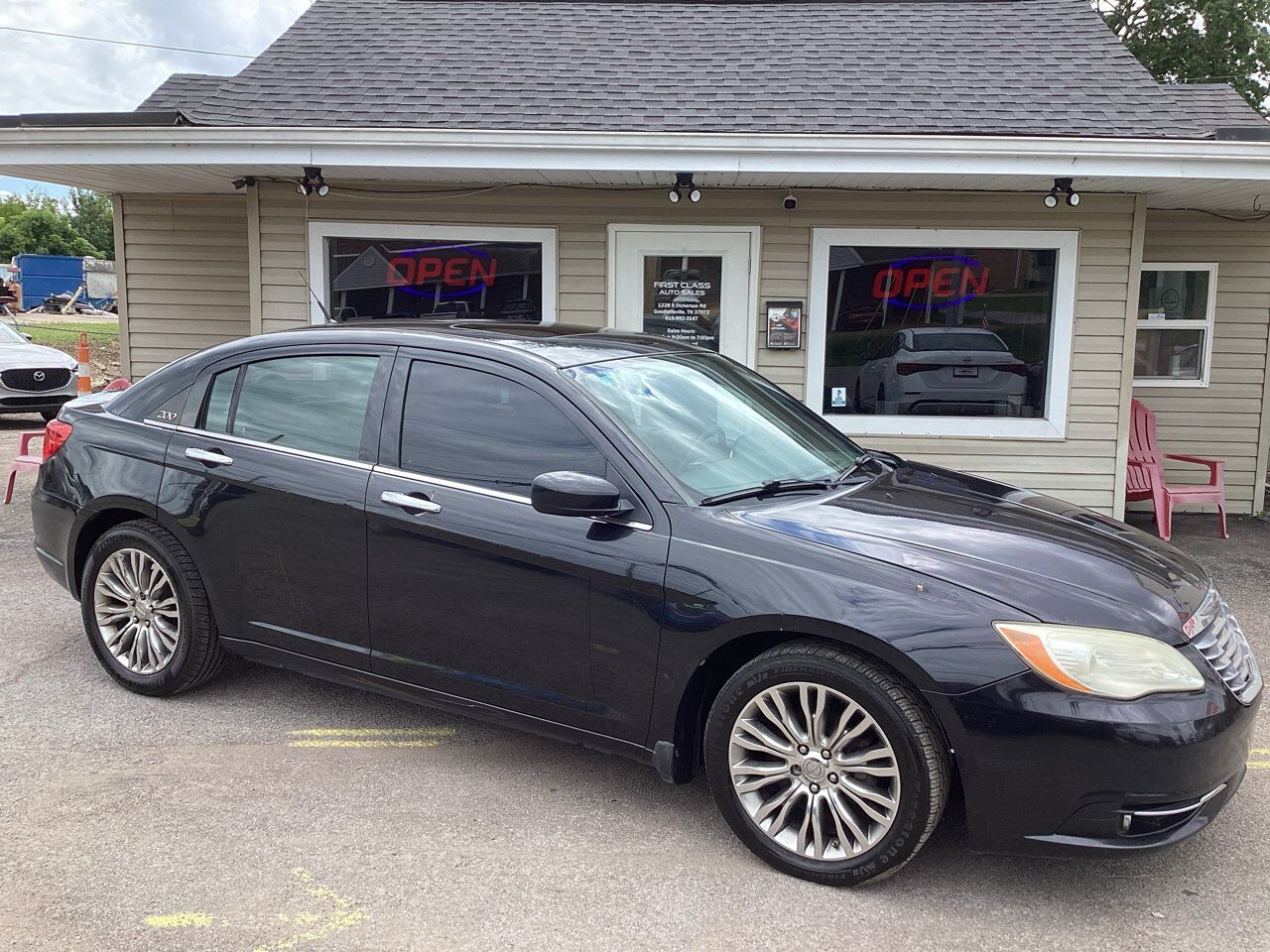2011 CHRYSLER 200
