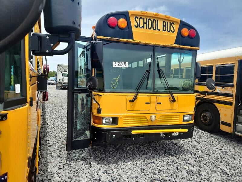 2016 IC BUS PB305