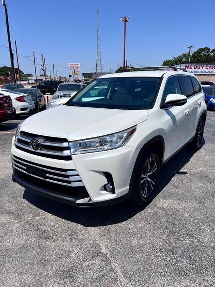 2019 TOYOTA Highlander