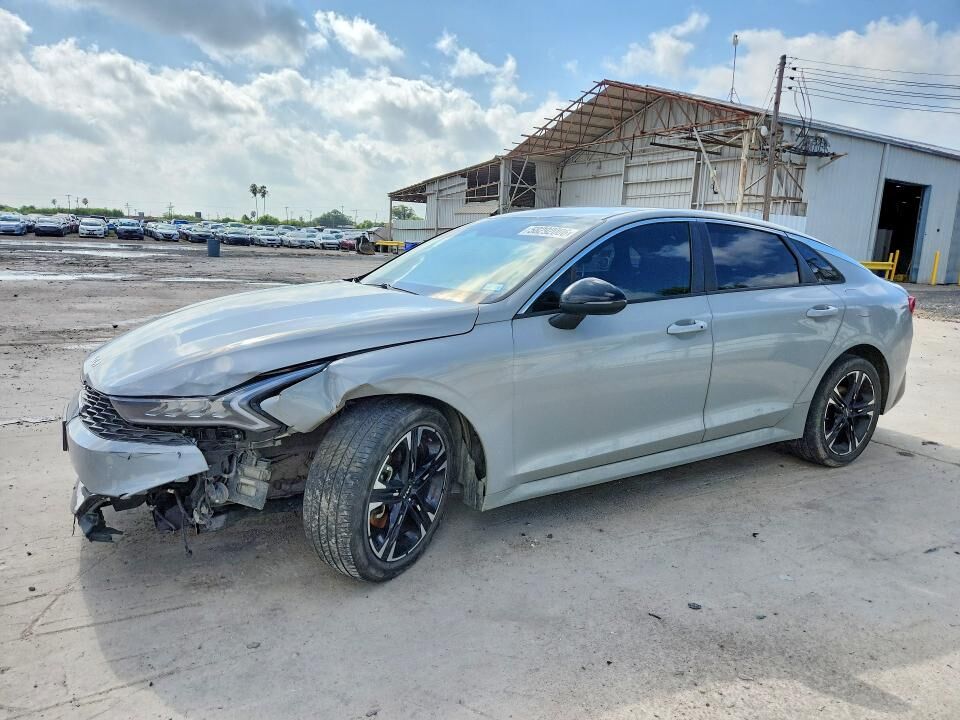 2022 KIA K5