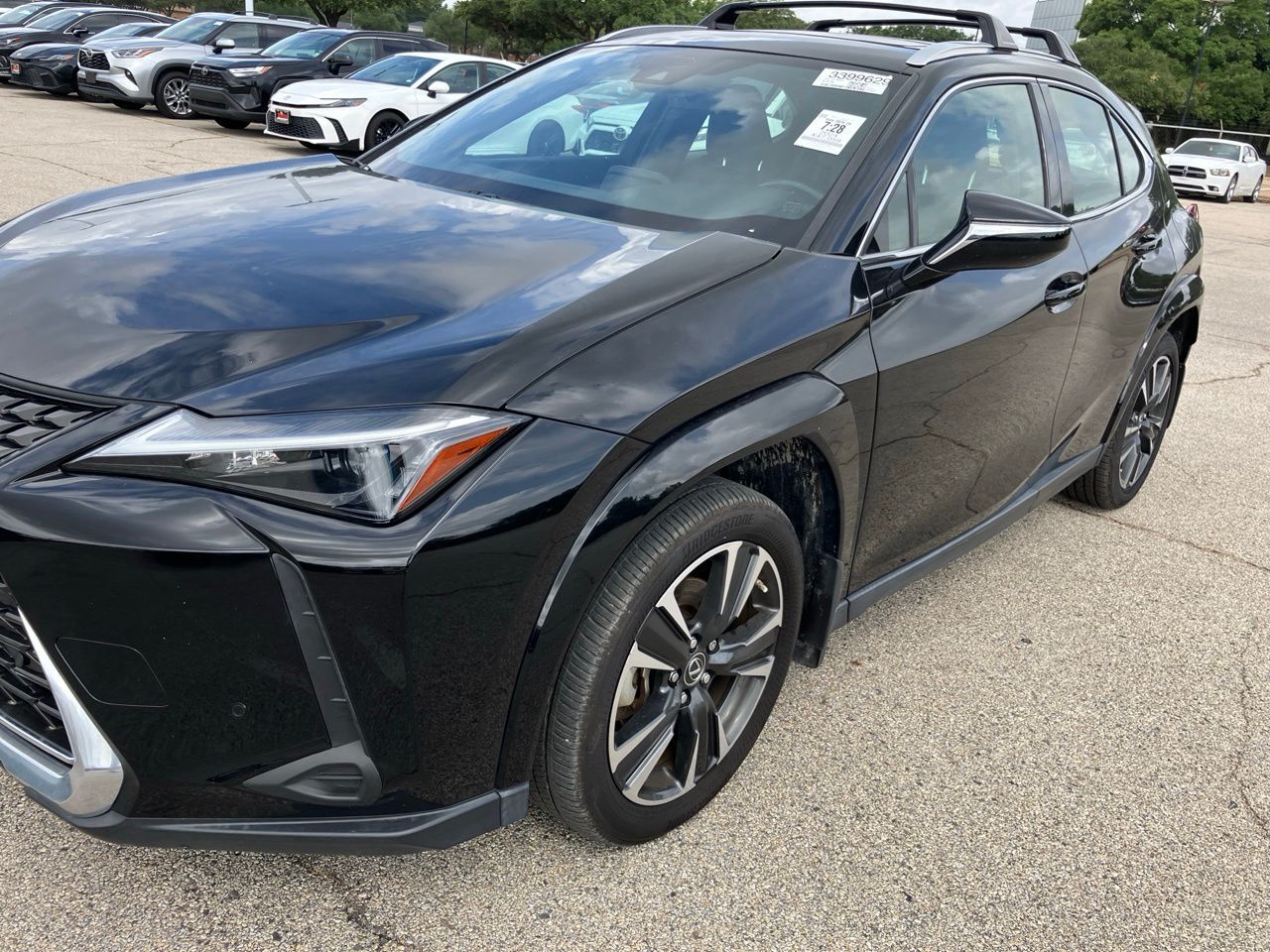 2024 LEXUS UX