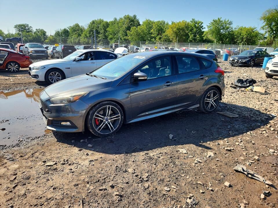 2016 FORD Focus