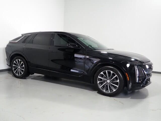 2024 CADILLAC Lyriq