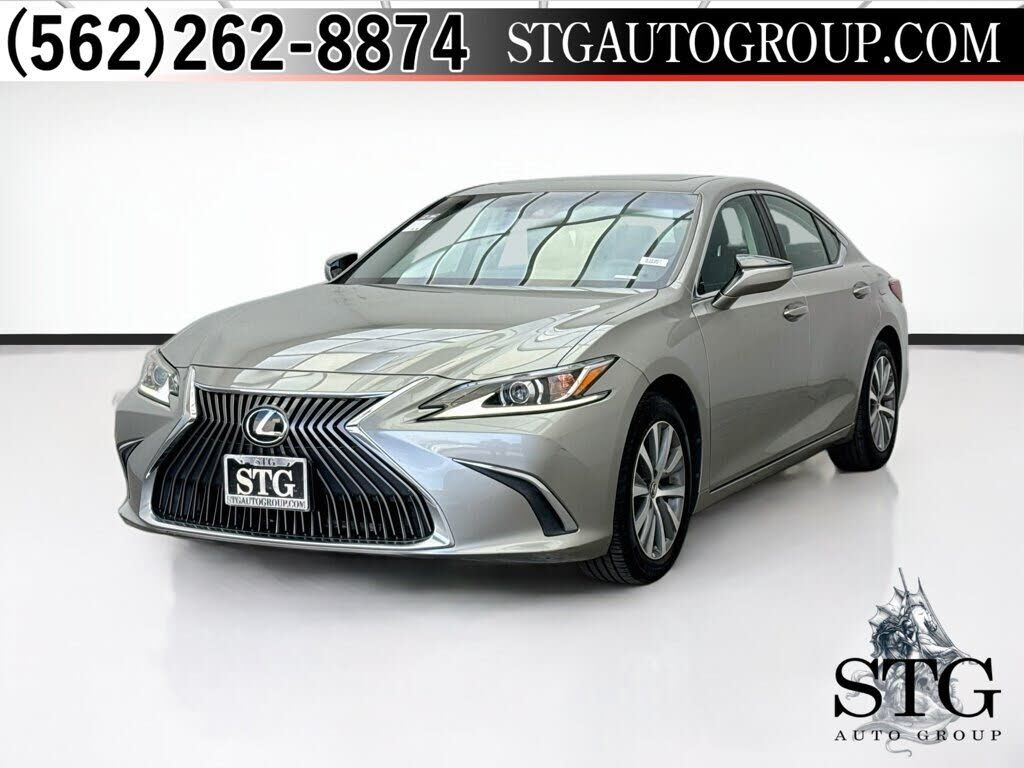 2021 LEXUS ES