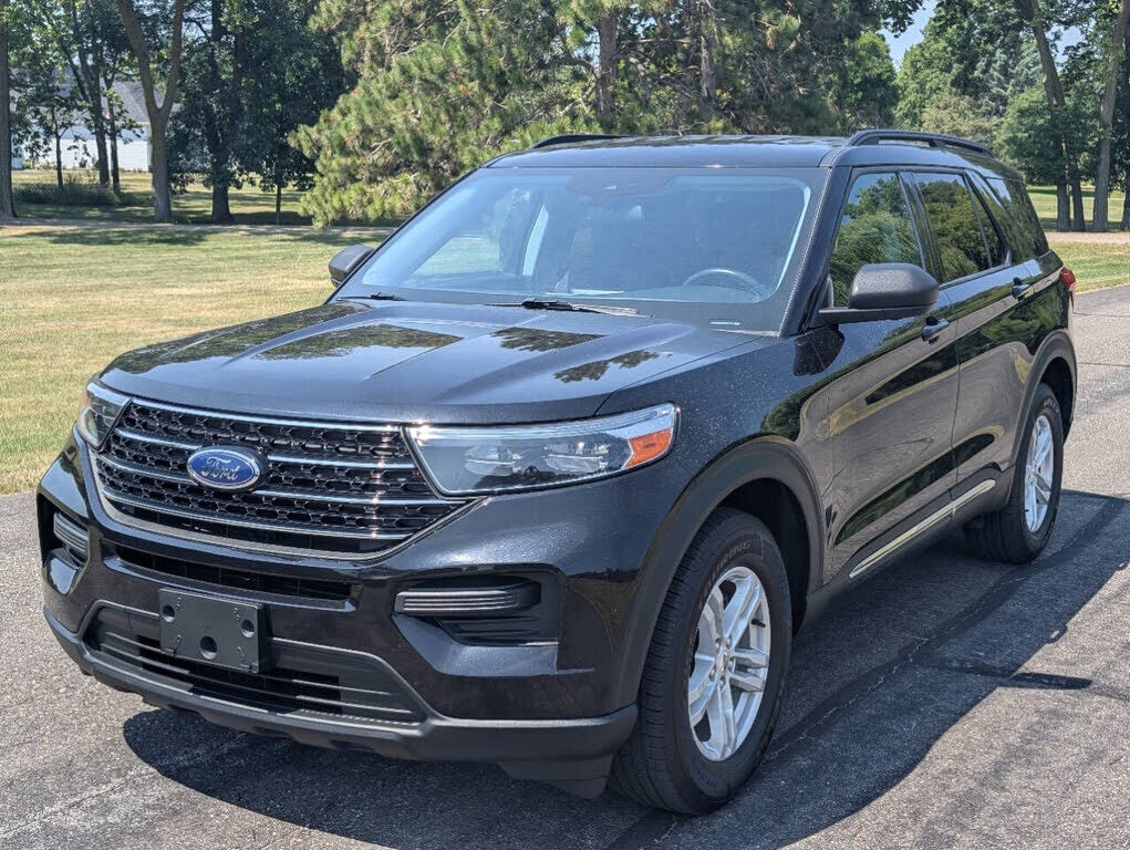 2021 FORD Explorer