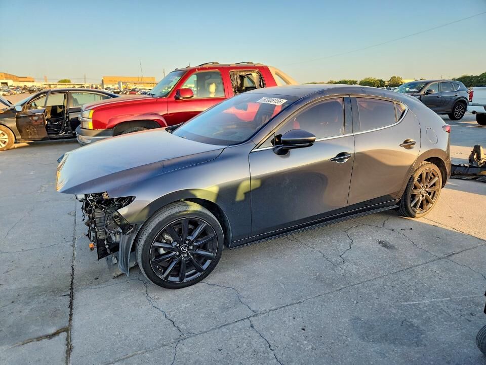 2022 MAZDA Mazda3