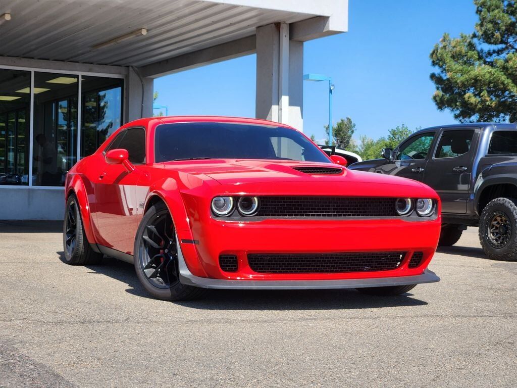 2016 DODGE Challenger