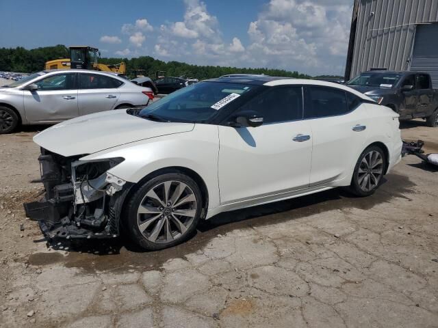 2023 NISSAN Maxima