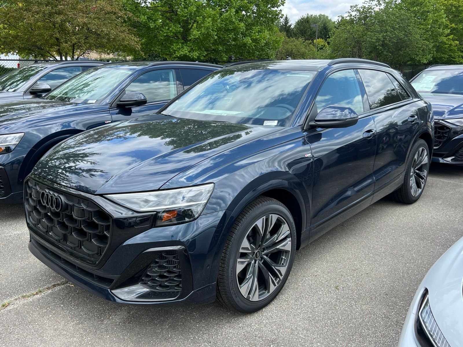 2026 AUDI Q8