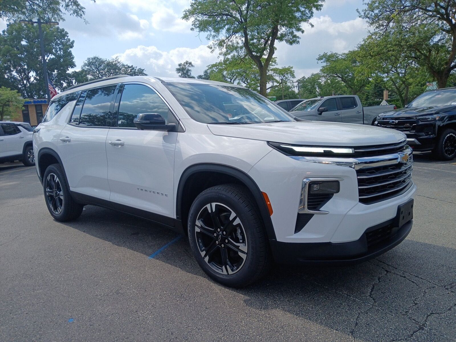 2027 CHEVROLET Traverse