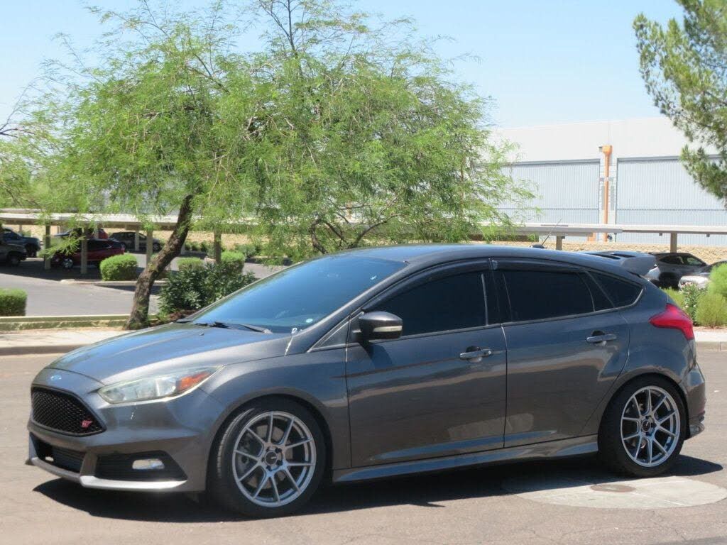 2016 FORD Focus