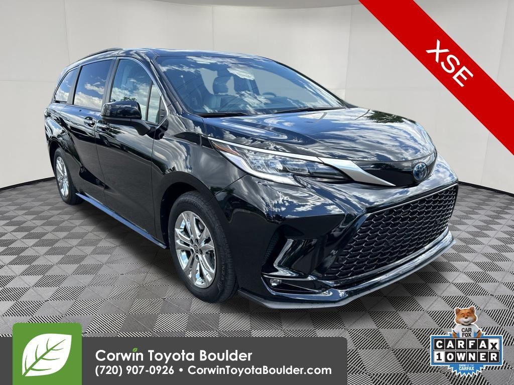 2023 TOYOTA Sienna