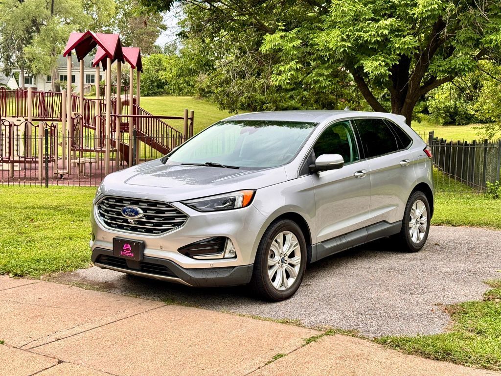 2022 FORD Edge