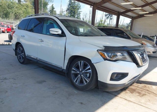 2017 NISSAN Pathfinder