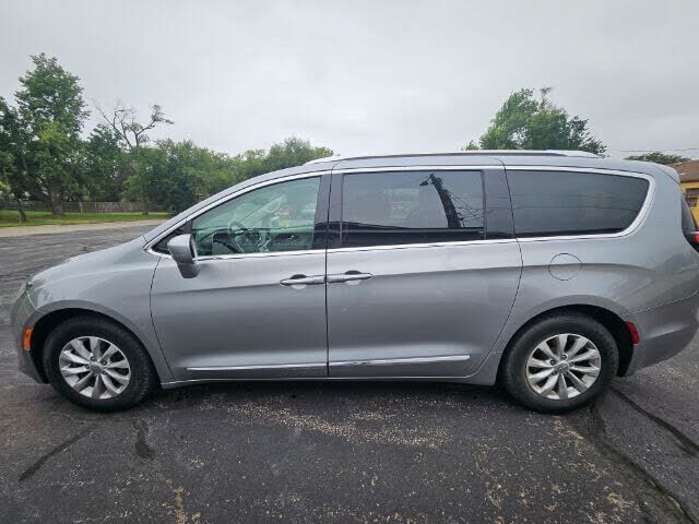 2019 CHRYSLER Pacifica