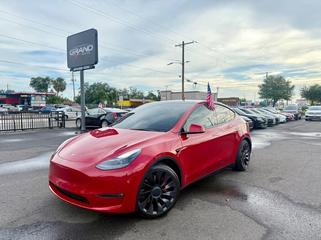 2022 TESLA Model Y