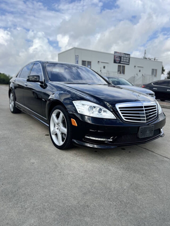 2012 MERCEDES-BENZ S-Class