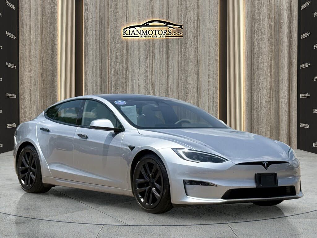 2025 TESLA Model S