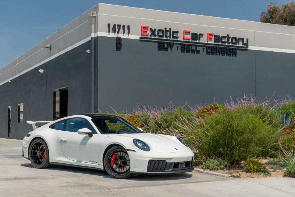 2026 PORSCHE 911