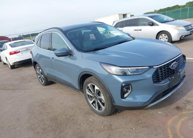 2023 FORD Escape