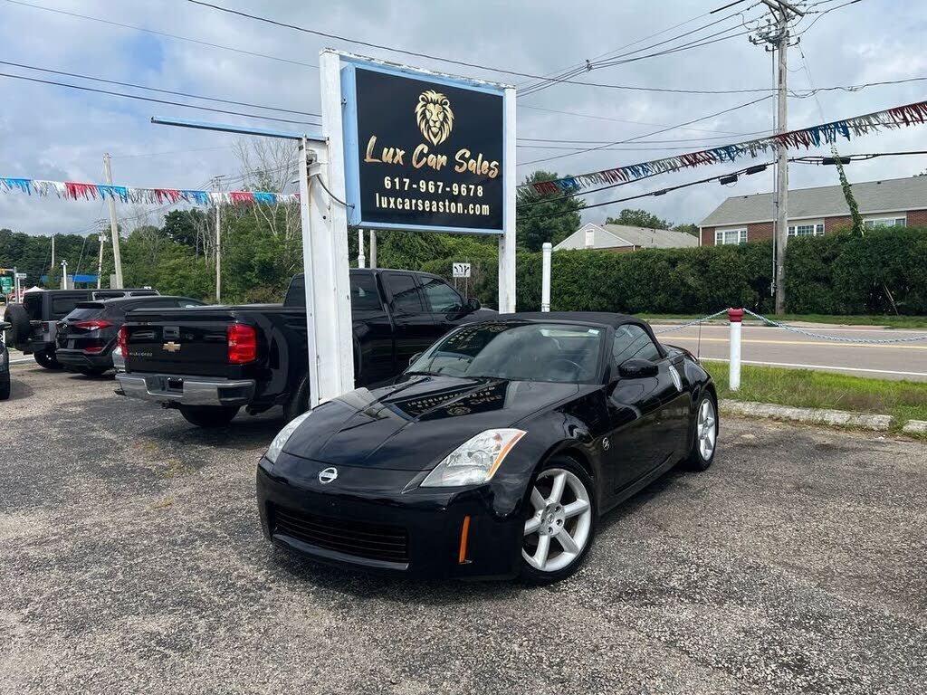 2005 NISSAN 350Z