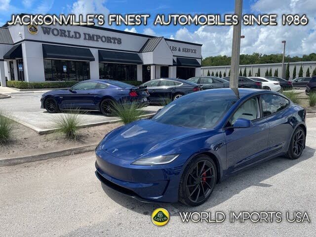 2025 TESLA Model 3