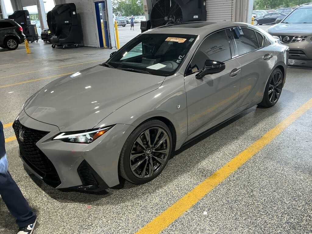 2025 LEXUS IS