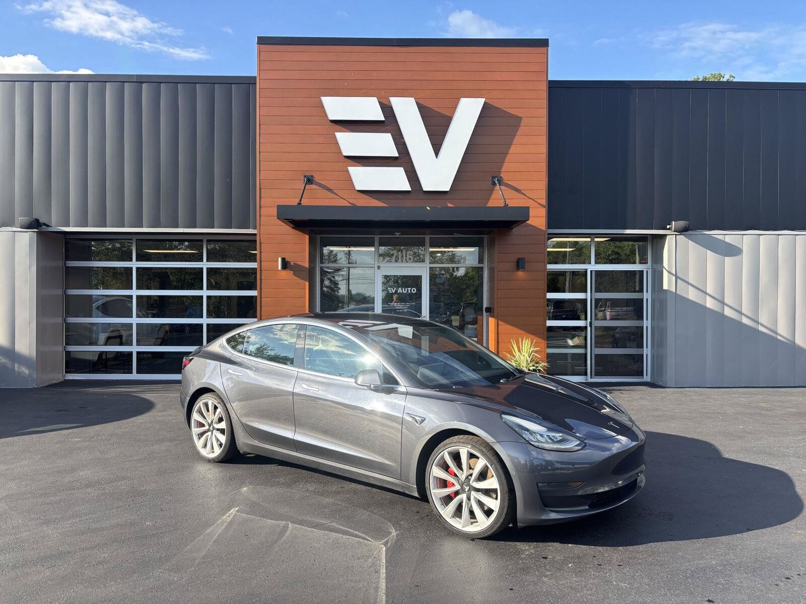 2018 TESLA Model 3