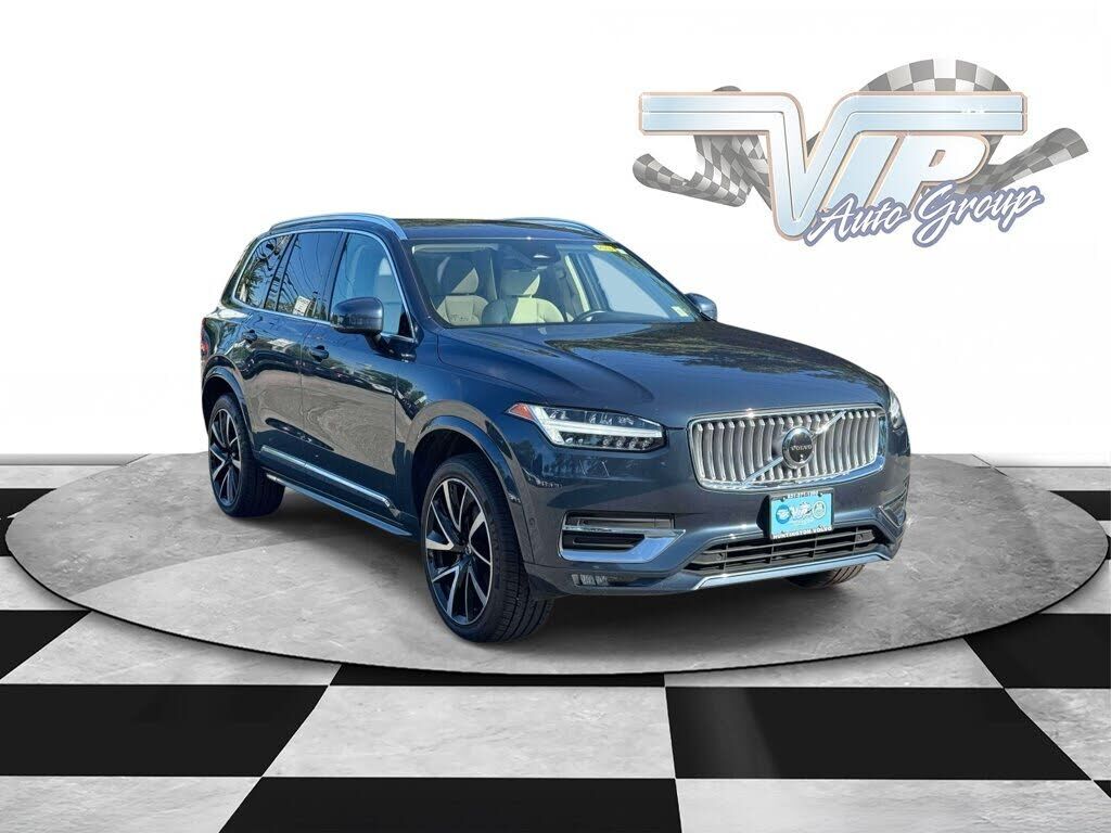 2024 VOLVO XC90