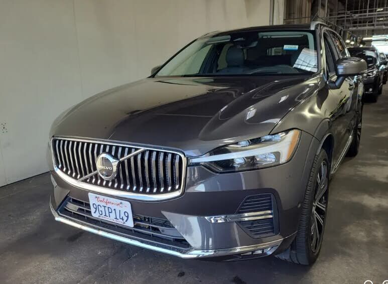 2023 VOLVO XC60