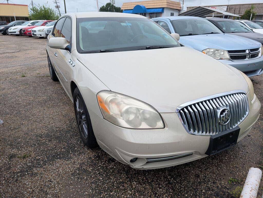 2011 BUICK Lucerne