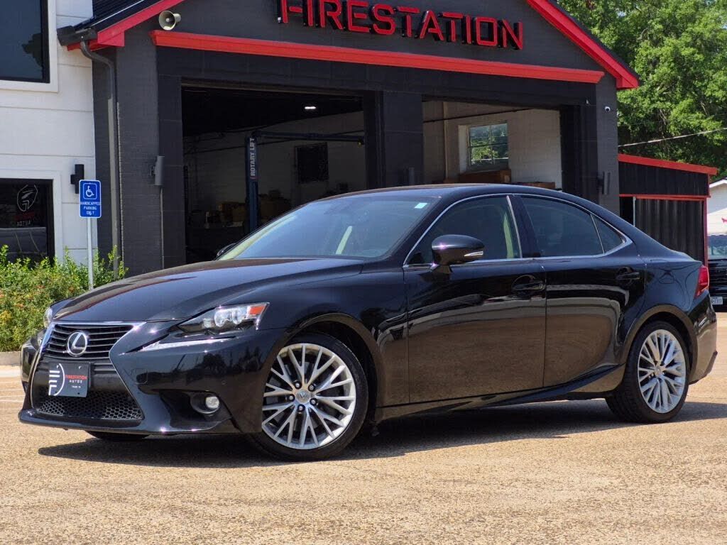 2016 LEXUS IS