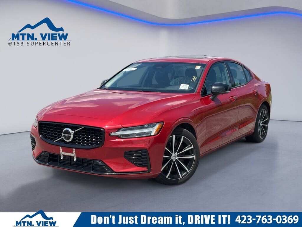 2023 VOLVO S60