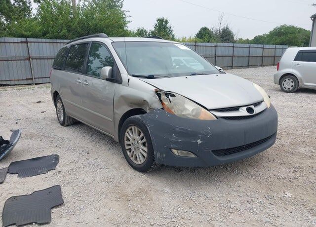 2009 TOYOTA Sienna