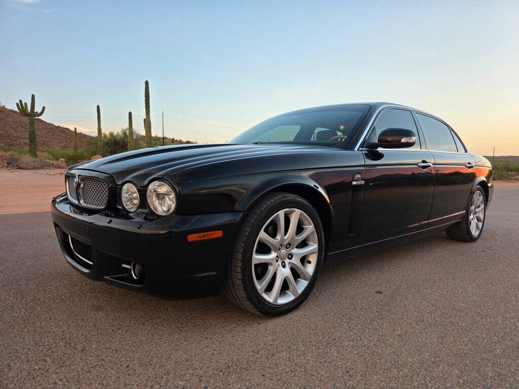 2009 JAGUAR XJ