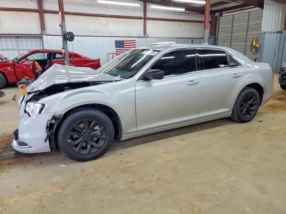 2022 CHRYSLER 300