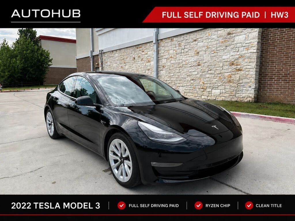 2022 TESLA Model 3
