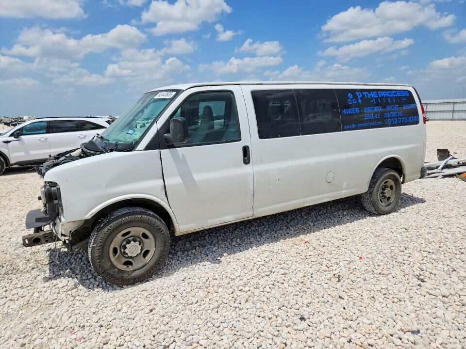 2017 CHEVROLET Express