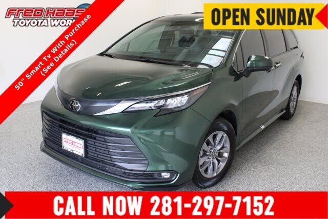 2026 TOYOTA Sienna